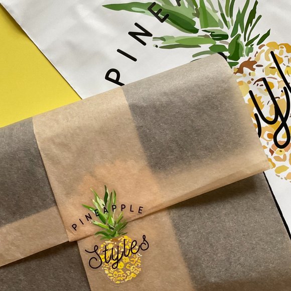 Follow My Poshmark Closet – Your Destination for Stylish Finds! - Picture 5 of 5